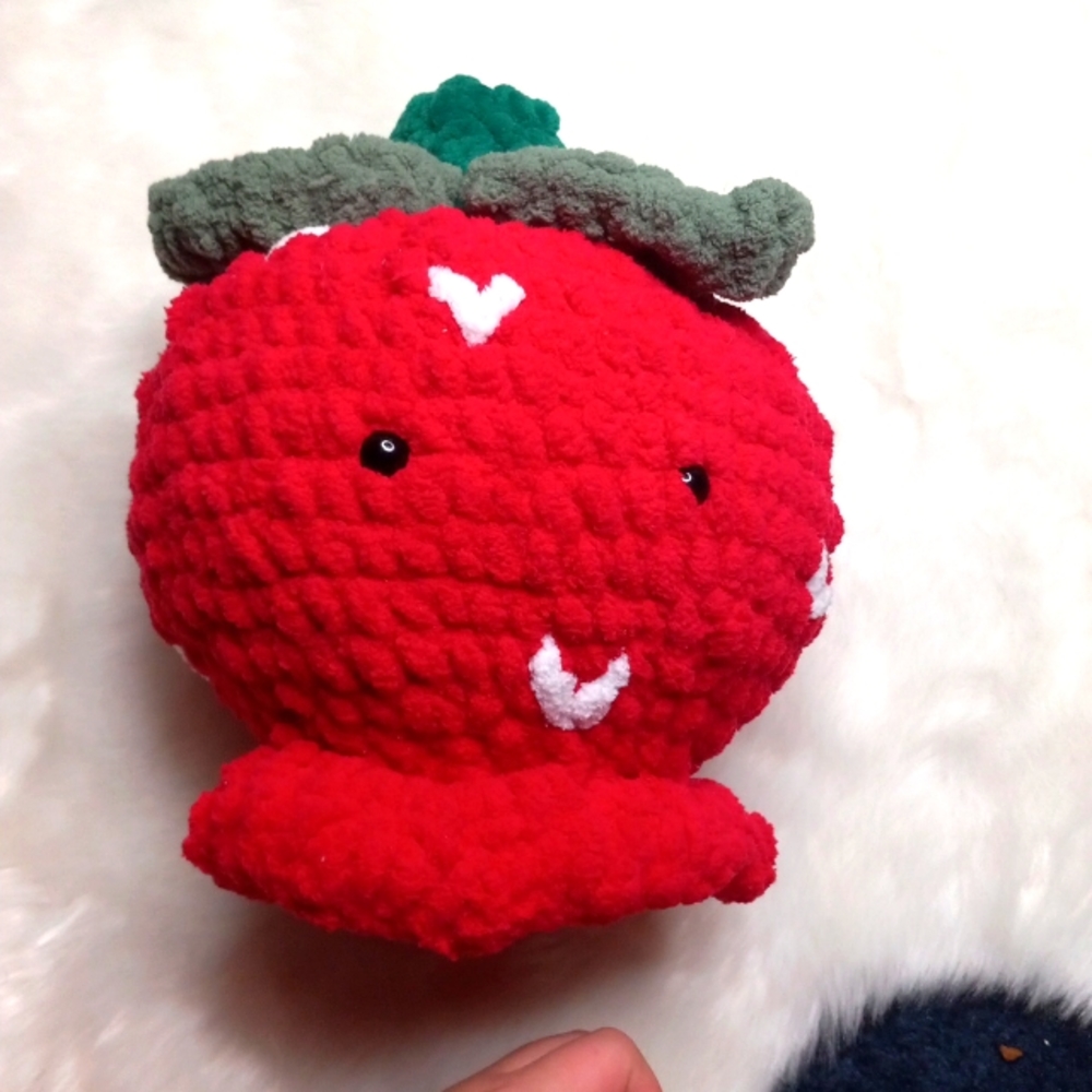 💞SALE💞🆕 Handmade Crochet strawberry 🍓Jellyfish